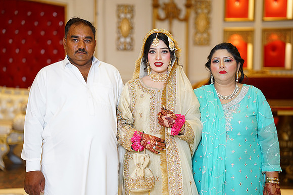 Ayesha & Khurram Nikah 00136