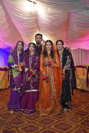 Iqra & Amjad Mehndi 00192