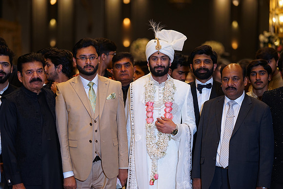 Sana & Ijaz Barat 00215
