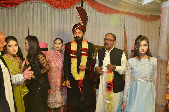 Usman & Hafsa Barat 00092