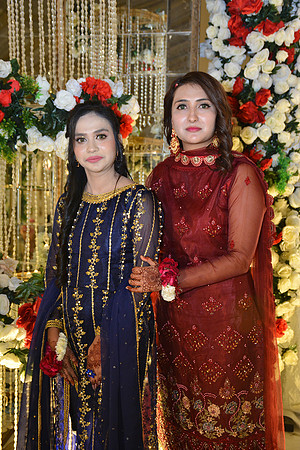 Usman & Hafsa Barat 00178