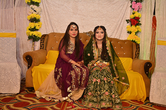 Usman & Maria Mehndi 00107