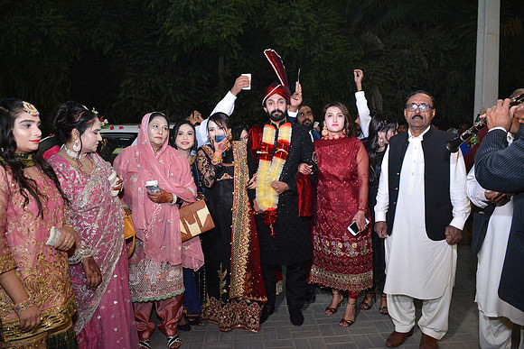 Usman & Hafsa Barat 00135