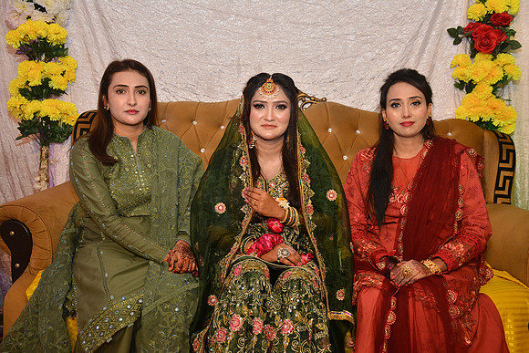 Usman & Maria Mehndi 00085