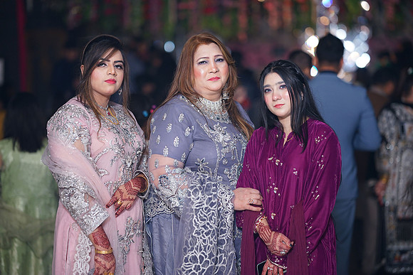 Junaid & Saman Walima 00377