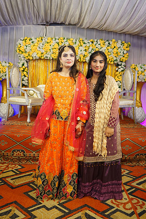 Rafiya & Fahad Mehndi 00091