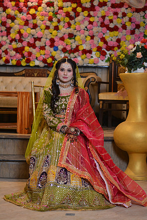Usama & Bisma Mehndi 00032