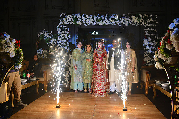 Usman & Hafsa Barat 00209