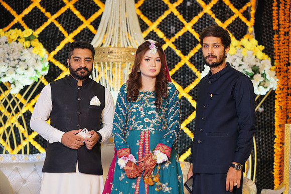 Ayesha & Arslan Mehndi 00219