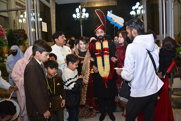 Usman & Hafsa Barat 00149