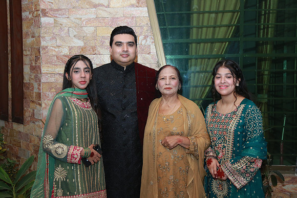 Ali & Iqra Barat 00029