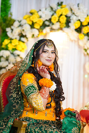 Uzair & Faria Mehndi 00027