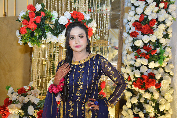 Usman & Hafsa Barat 00173
