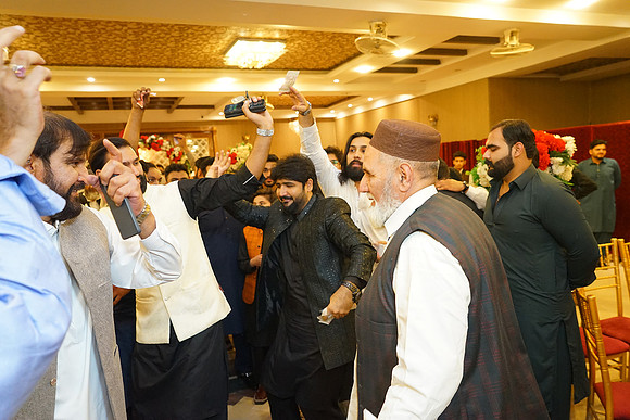 Farhan & Anum Barat 00177