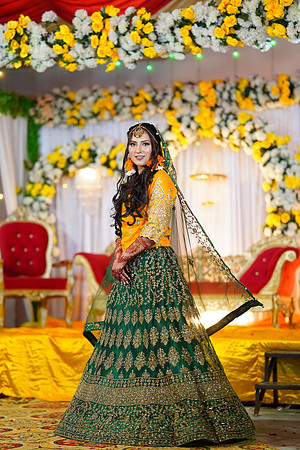 Uzair & Faria Mehndi 00037