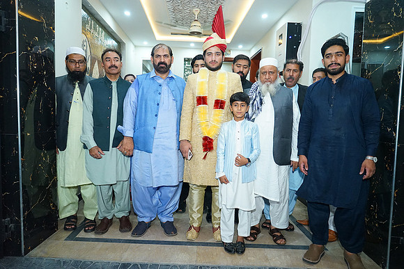 Farhan & Anum Barat 00124