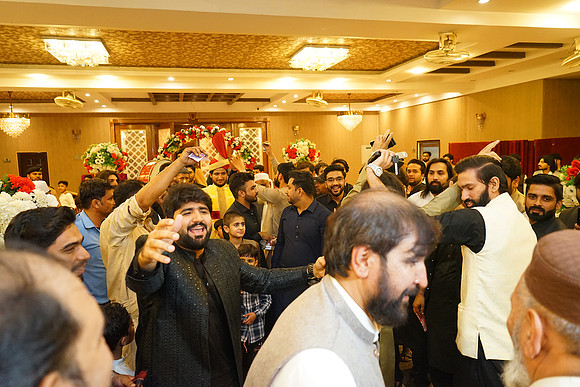 Farhan & Anum Barat 00172