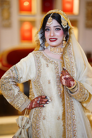 Ayesha & Khurram Nikah 00009