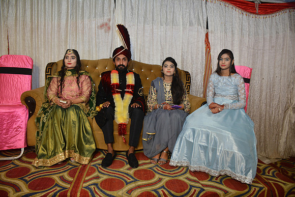 Usman & Hafsa Barat 00090